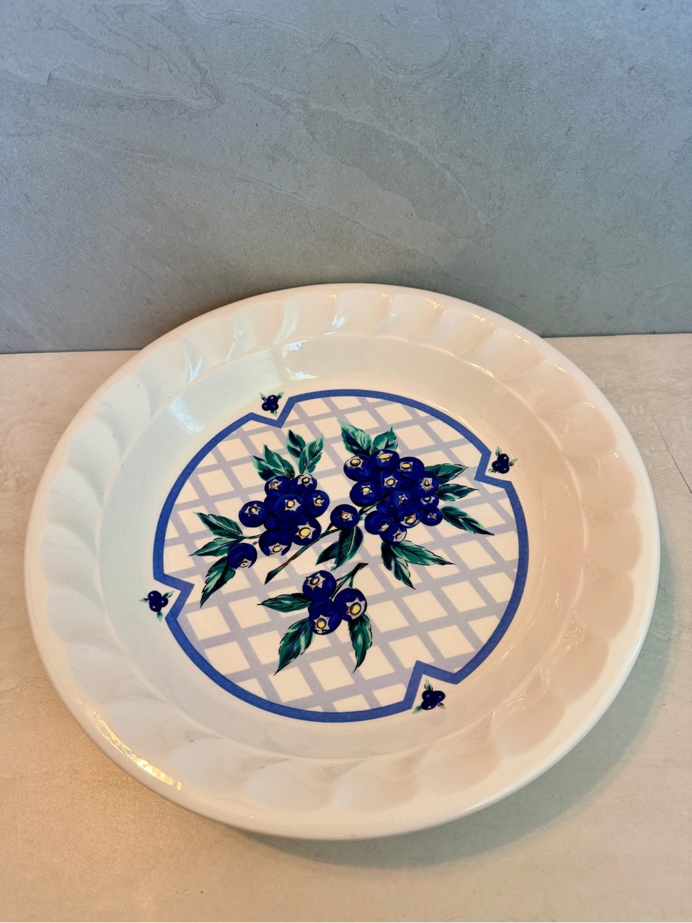 Vintage Himark "Farmer's Market Collection" Pie Plate Blueberry Design 10 1/4"